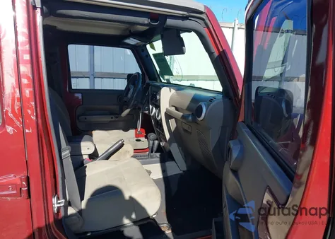 2008 Jeep Wrangler Unlimited Sahara from USA, damaged, VIN 1J8GA59158L553704